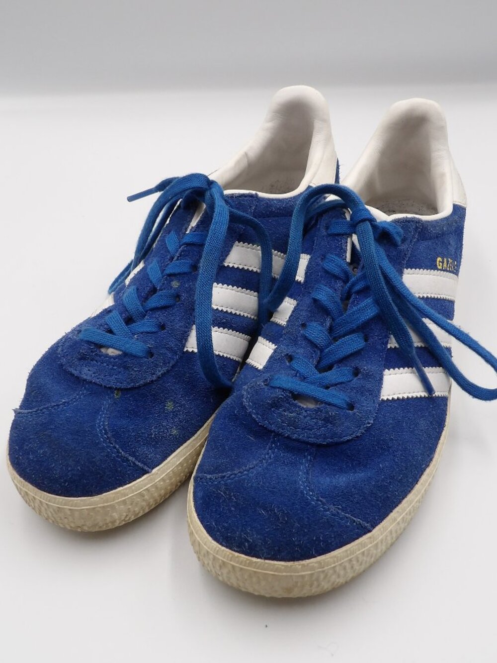Adidas Gazelle Low-Top Sneakers Royal Blue Suede Gold Lettering Size 4.5